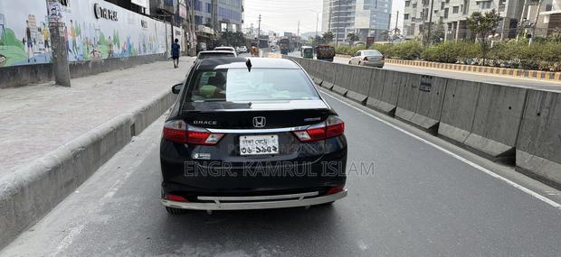 Honda Grace 2016 Black