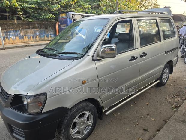 Toyota Noah 2002 Silver