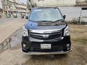 Toyota Noah 2.0 143hp FWD (8 Seater) 2011 Black for sale