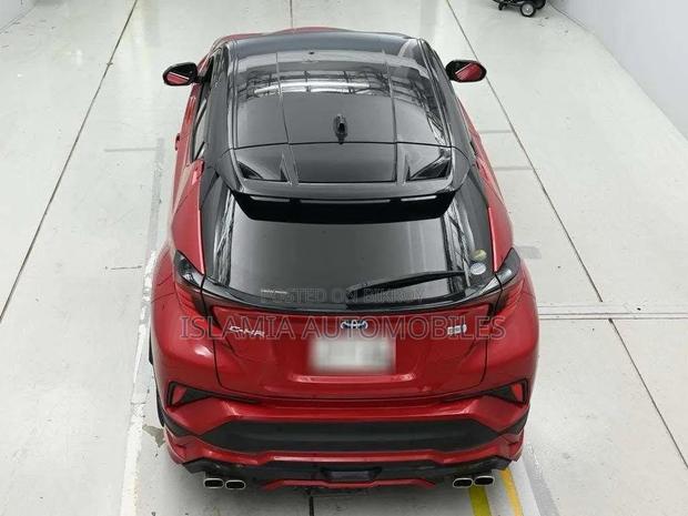Toyota C-HR 2021 Red
