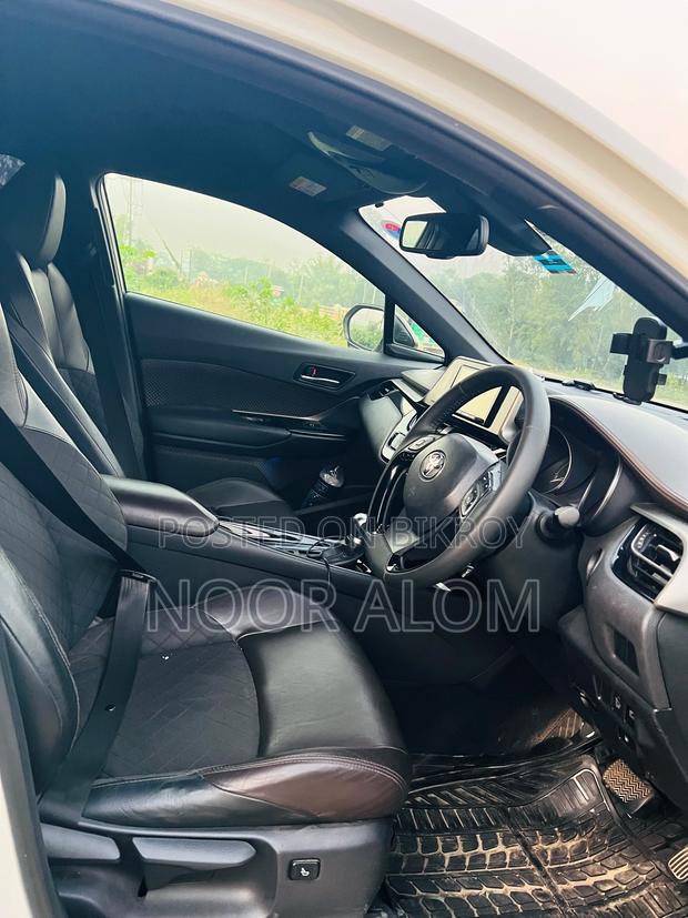 Toyota C-HR 2017 Pearl