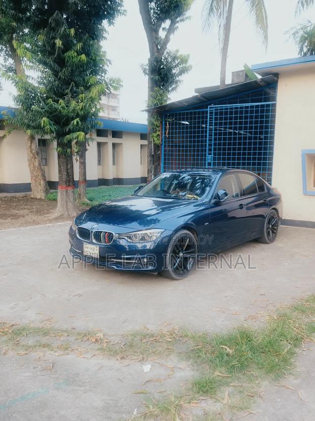 BMW 318i 2015 Blue