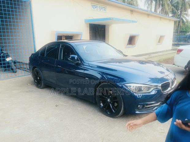BMW 318i 2015 Blue
