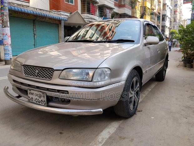 Toyota Sprinter 1996