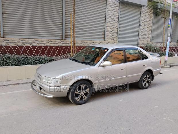 Toyota Sprinter 1996