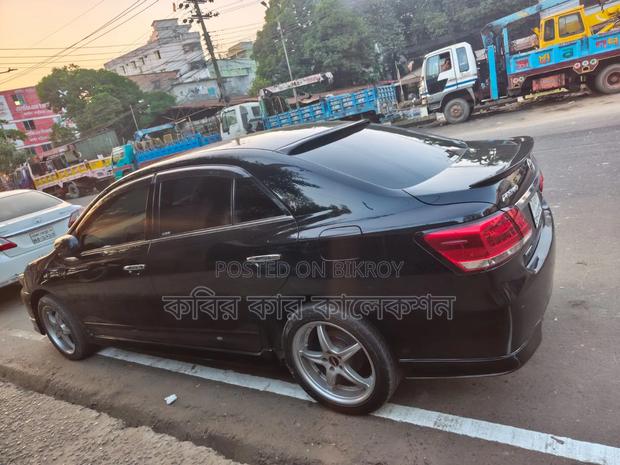 Toyota Premio 2018 Black