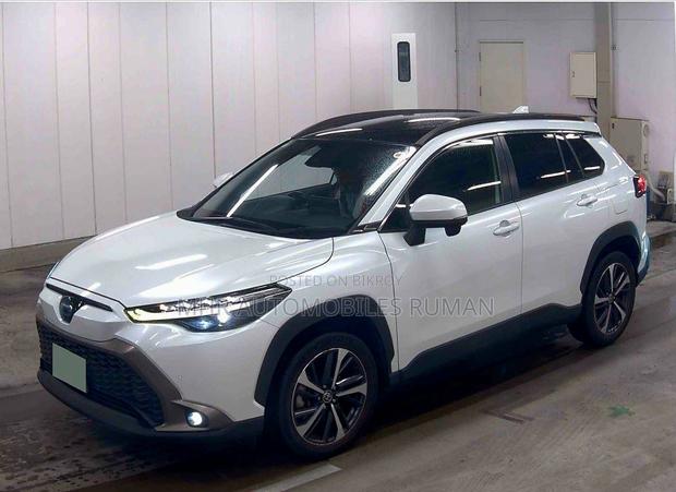 Toyota Corolla Cross 1.8 Hybrid AWD 2022 Pearl