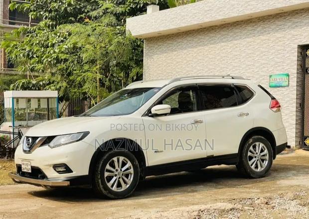 Nissan X-Trail 2.0 Hybrid FWD 2015 Pearl
