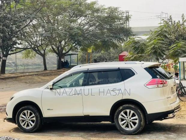 Nissan X-Trail 2.0 Hybrid FWD 2015 Pearl