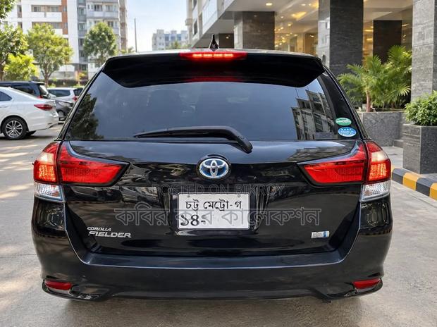 Toyota Corolla Fielder 2020 Black