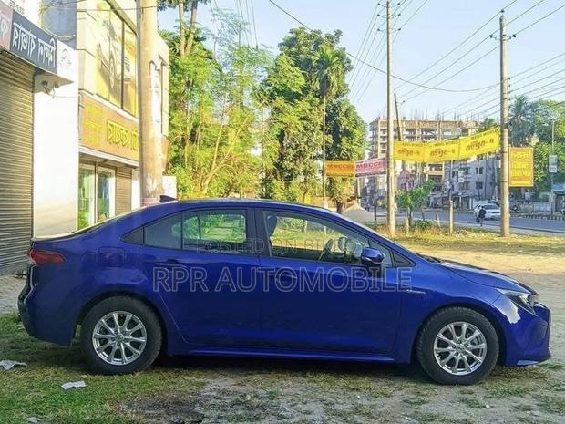 Toyota Corolla 2019 Blue