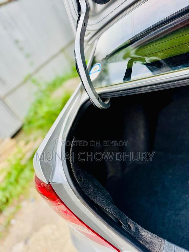 Toyota Axio 1.5 G 2WD 2012 Silver