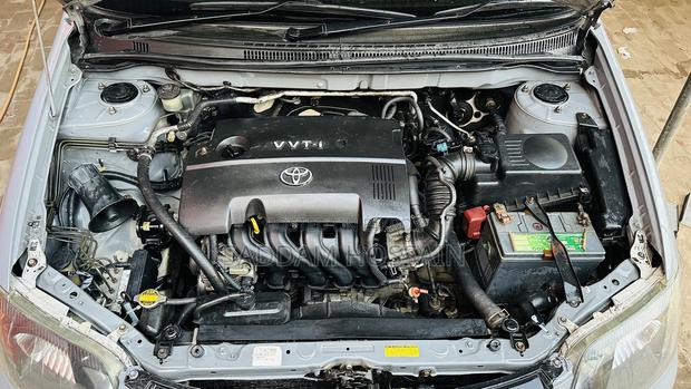 New Toyota Corolla Sedan Automatic 2005 Gray