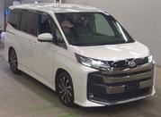 Toyota Noah 2022 White for sale