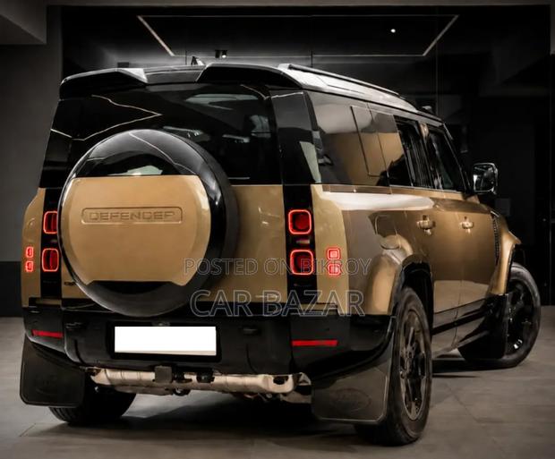 New Land Rover Defender 90 P300 S 2025 Brown