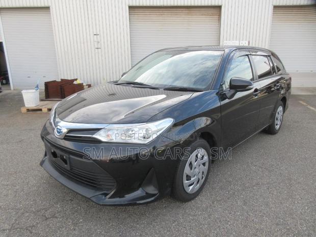 Toyota Corolla Fielder 1.5 Hybrid FWD 2021 Black