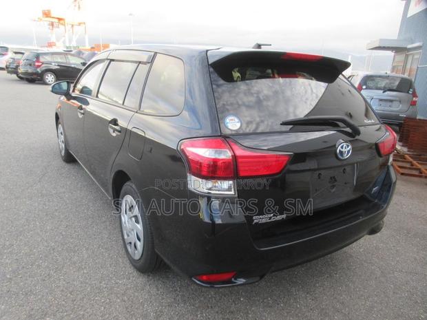 Toyota Corolla Fielder 1.5 Hybrid FWD 2021 Black