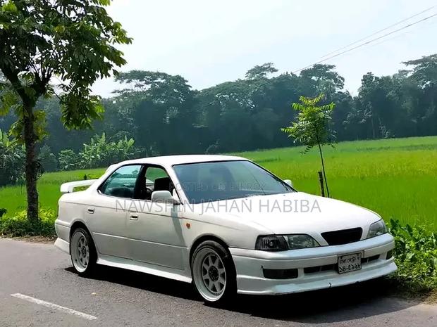 Toyota Vista 1996 White