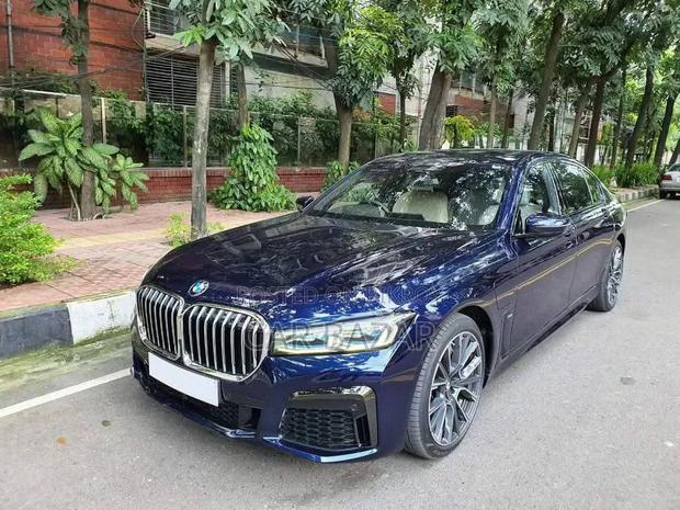 BMW 7 Series 745Le 2019 Blue