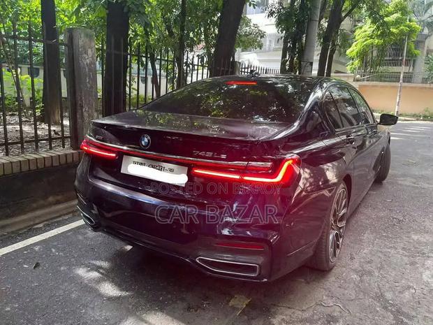 BMW 7 Series 745Le 2019 Blue