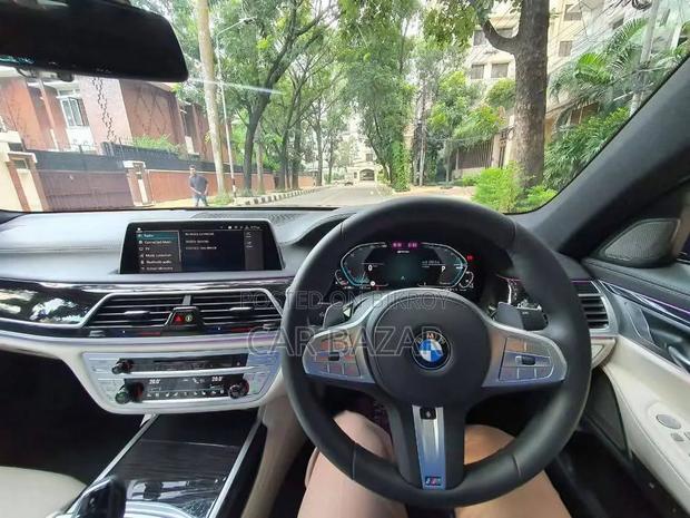 BMW 7 Series 745Le 2019 Blue