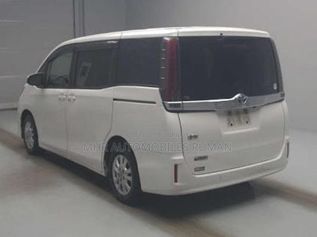 Toyota Noah 2021 Pearl