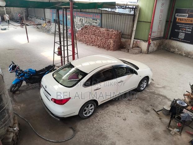 Nissan Bluebird 2008 Pearl