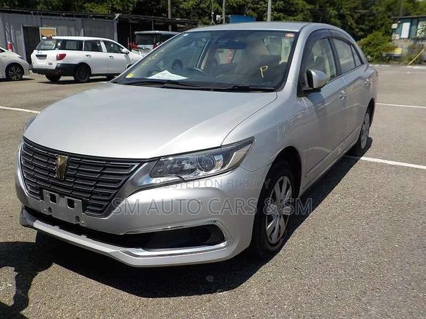 Toyota Premio 2021 Silver