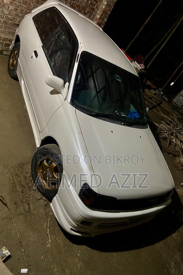 Toyota Starlet Glanza 1995 Pearl