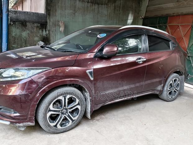Honda Vezel 1.5 Hybrid 2WD 2014 Red