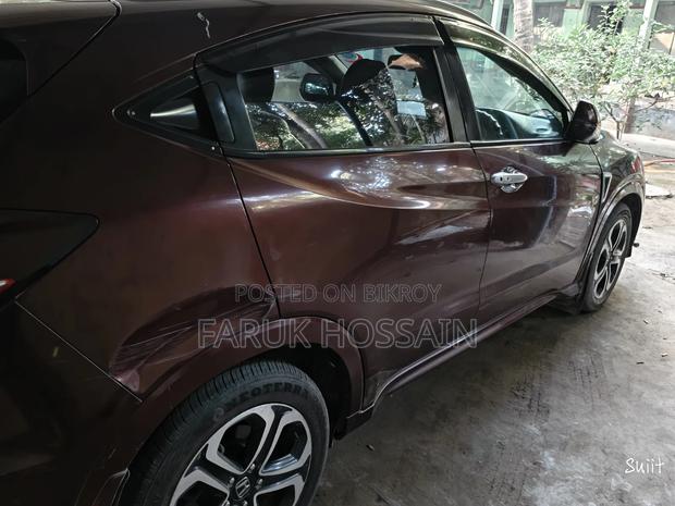 Honda Vezel 1.5 Hybrid 2WD 2014 Red