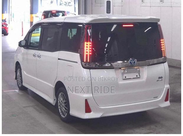 Toyota Noah 1.8 FWD Hybrid (7 seater) 2021 Pearl