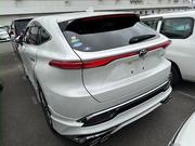 Toyota Harrier 2.0 2021 Pearl for sale