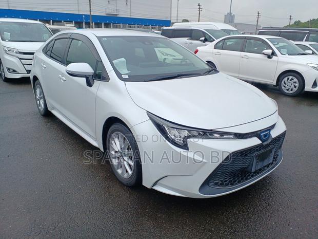 Toyota Corolla 2021 Pearl