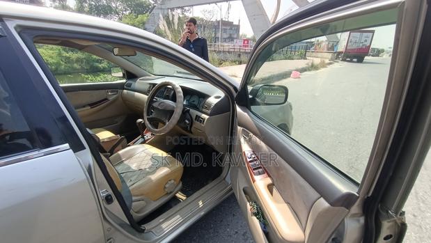 Toyota Corolla Sedan 2002 Gold