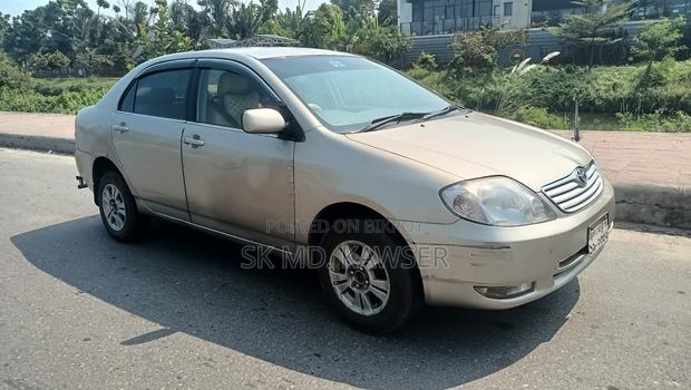 Toyota Corolla Sedan 2002 Gold