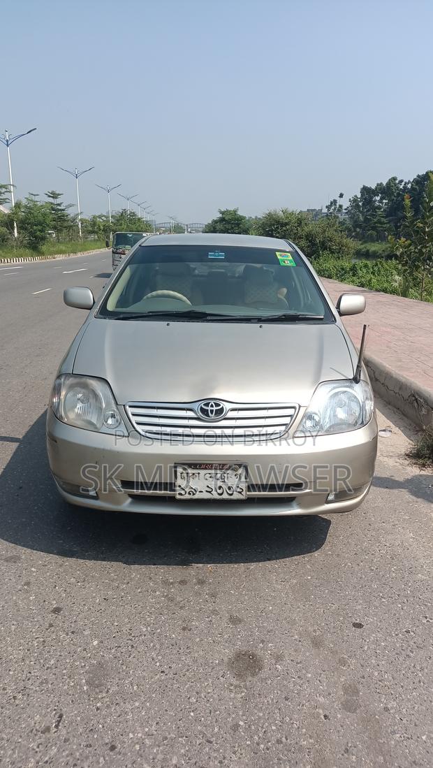 Toyota Corolla Sedan 2002 Gold