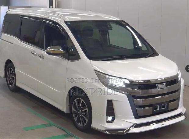 Toyota Noah 1.8 FWD Hybrid (7 seater) 2021 Pearl