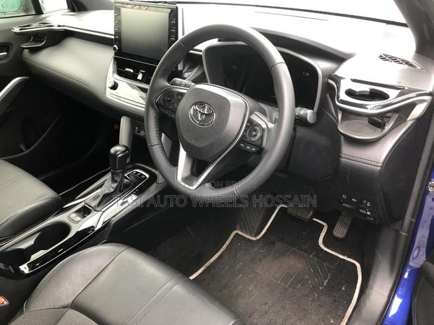 Toyota Corolla Cross 1.8 Hybrid FWD 2022 Blue