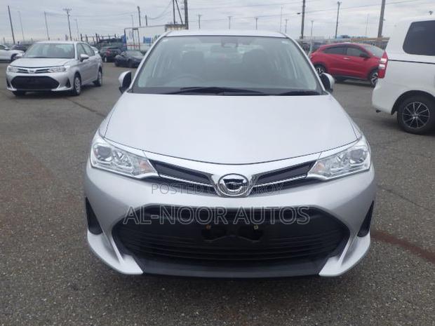 Toyota Axio 2021 Silver