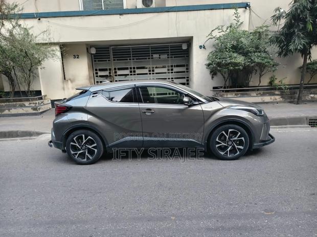 Toyota C-HR LE FWD 2019