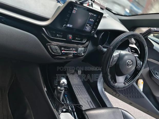Toyota C-HR LE FWD 2019