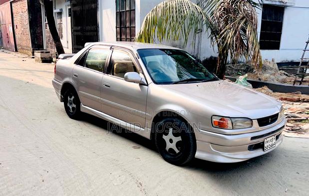 Toyota Corolla Sedan 1997 Pearl