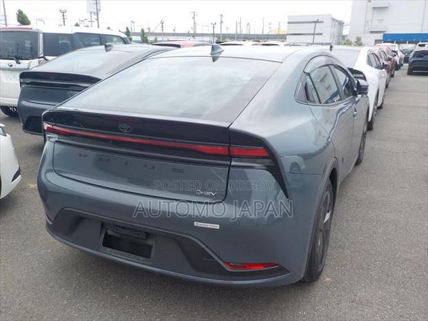 Toyota Prius 2023 Gray