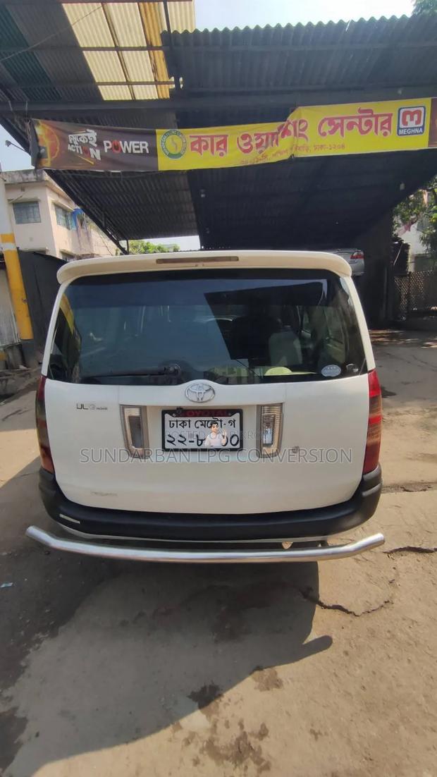Toyota Probox 2011 White
