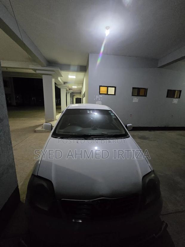 Toyota Corolla Sedan 2004 White