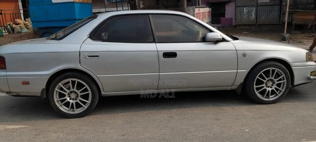 Toyota Vista 1997 Silver