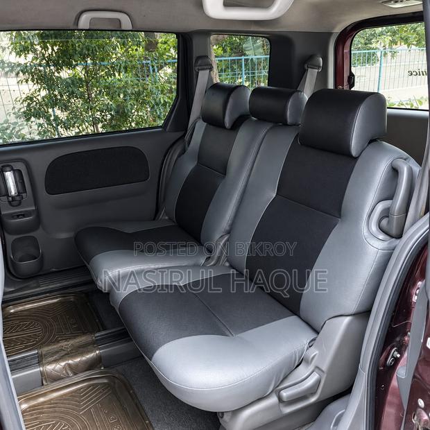 Toyota Sienta 1.5 FWD 2012 Maroon