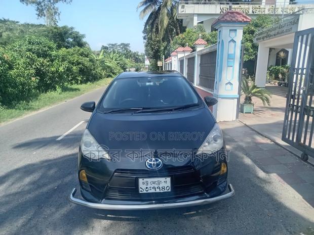 Toyota Aqua 2013 Black