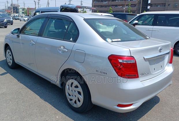 Toyota Axio 2021 Silver